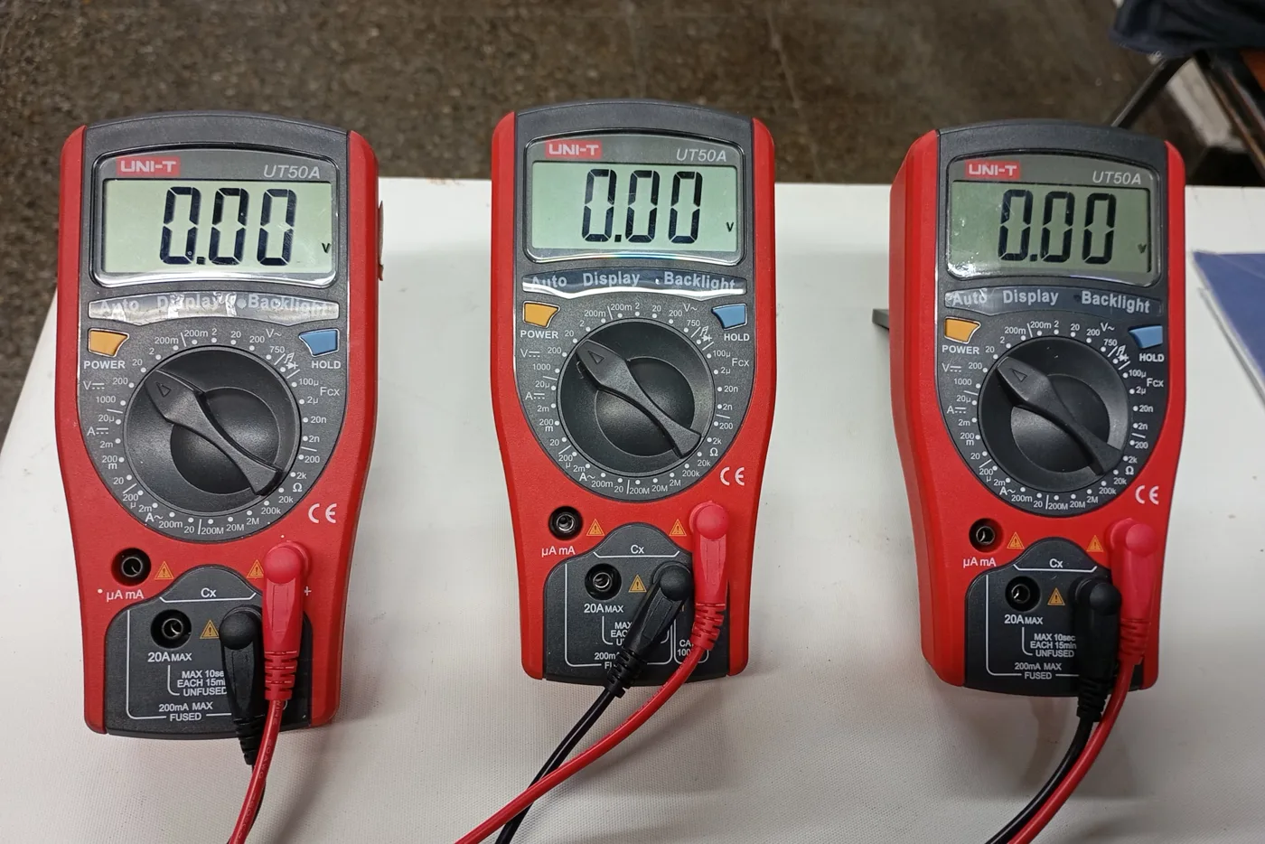 Multitesters digitales